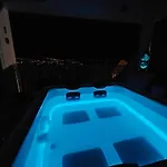 Marily's Seaview With Private Jacuzzi And Bbq Lejlighed *